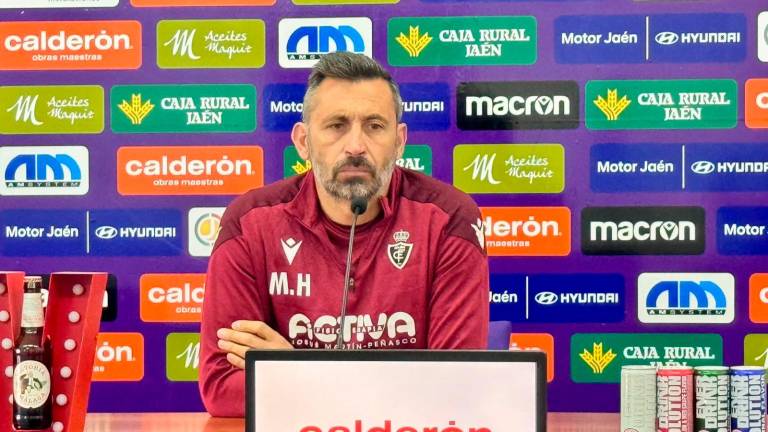 Herrero: “Nuestra intención es buscar un buen central”