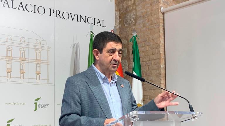 Francisco Reyes durante la rueda de prensa. / Pablo Espinosa / Diario JAÉN.