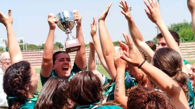 El Jaén Rugby Femenino se alza con la corona andaluza de Seven