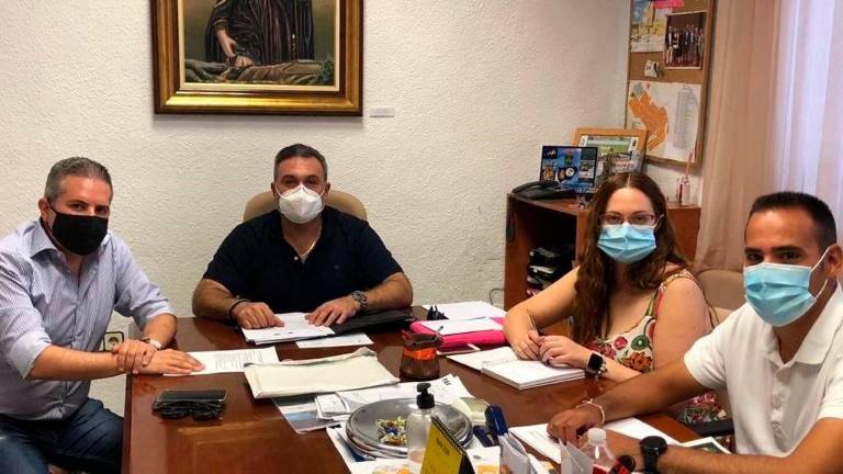 Arjonilla destina fondos extraordinarios a contratar personal de limpieza en los colegios