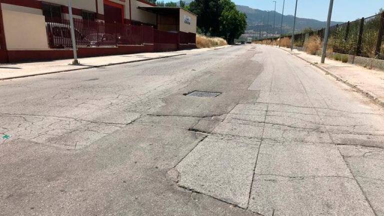 En enero empezarán las obras de asfaltado en la Ronda de Los Olivares y Polígono del Valle