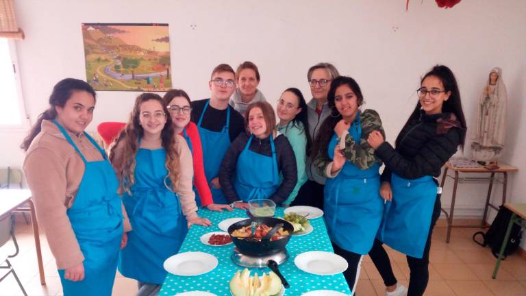 Taller de cocina de los alumnos del colegio SAFA