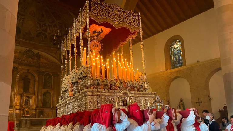 El Ecce Homo y la Virgen de la Amargura saludan a Torredonjimeno un Jueves Santo más