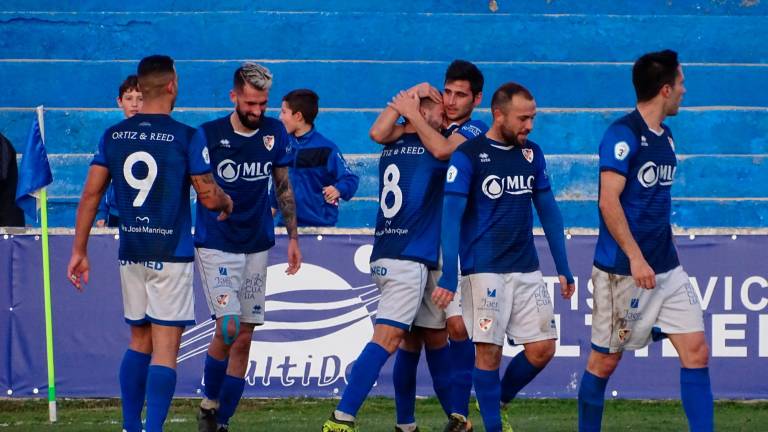 El Linares Deportivo pone la directa por el título de Liga