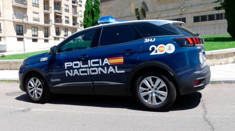 <i>Imagen de recurso de un vehículo de la Policía Nacional.</i>