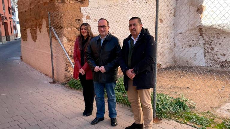 Continúa la restauración de la muralla de Andújar