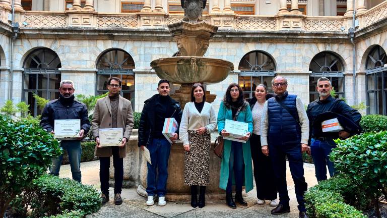 Foto de familia de los ganadores. / Diputación de Jaén.