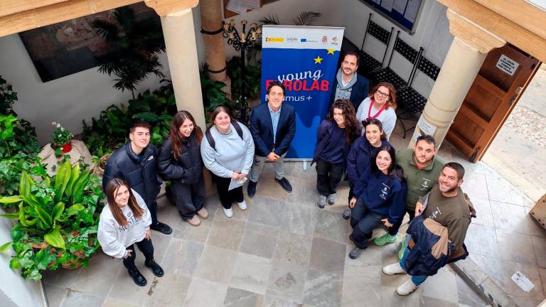 Nueve jóvenes jiennenses ponen rumbo a Praga con becas de formación de Imefe