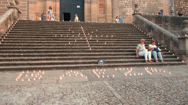 El turismo palpita en Baeza con el brillo de 20.000 velas