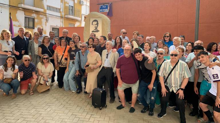 <i>Inauguración de la Plaza Don Bosco. / Pablo Espinosa / Diario JAÉN. </i>
