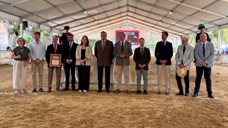 <i>Visita de Erik Domínguez a la inauguración de Anducab. / Junta de Andalucía. </i>