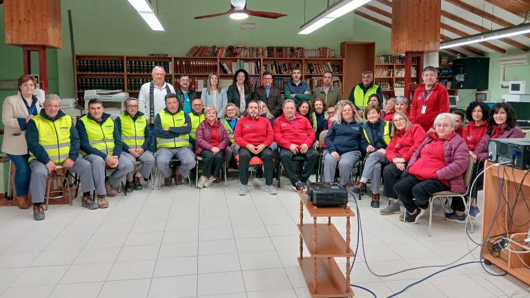 Treinta desempleados de Castillo de Locubín concluyen su formación en informática y electricidad