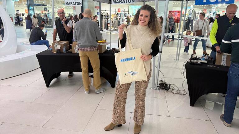 Comienza la entrega de dorsales para la XXIX Media Maratón en memoria de Paco Manzaneda