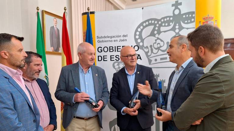 Manuel Fernández recibe a los responsables de Picualia