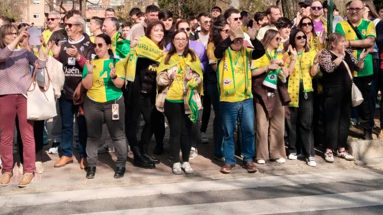 Fotogalería: Granada se tiñe de amarillo