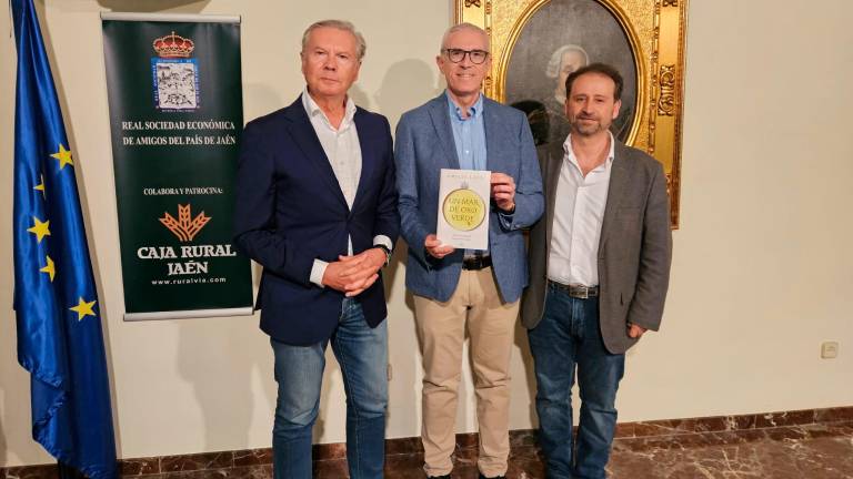 Emilio Lara evoca a Jaén con su nuevo libro “Un mar de oro verde”