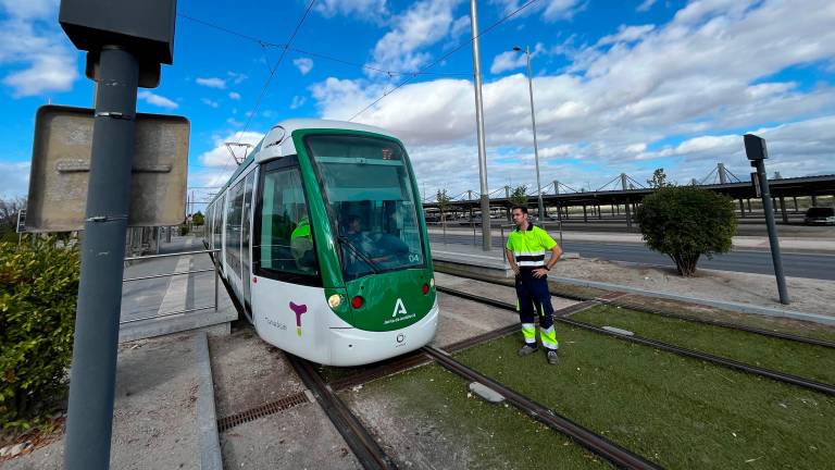 La Junta propone a la UTE Alsa-National Express Rail para operar el tranvía
