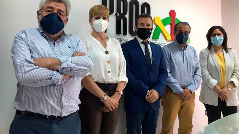 El alcalde de Jaén insiste en fijar una fecha para firmar el convenio del tranvía