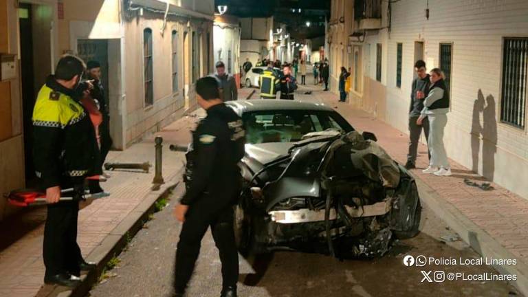 Accidente de tráfico en Linares provoca cinco heridos