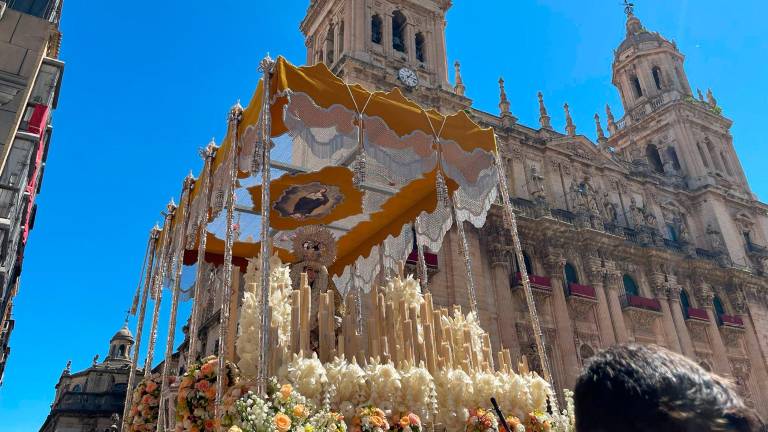 El Resucitado se recrea en su encierro para concluir una magistral Semana Santa en Jaén