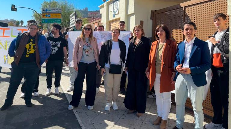 Clamor popular contra el traslado del ciclo de Informática del IES Las Fuentezuelas de Jaén