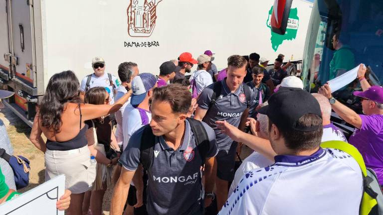 Recibimiento de primera al Real Jaén en Torre del Mar