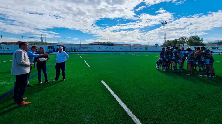 El Jaén Rugby inaugura el nuevo cesped del Campo de las Lagunillas