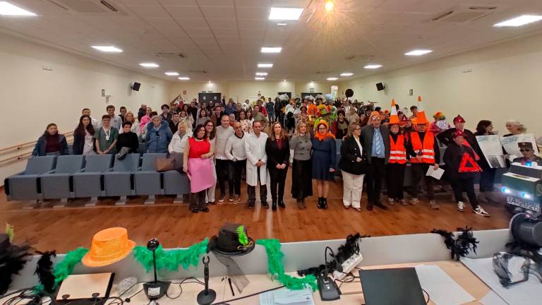 El Hospital del Jaén disfruta de una nueva edición del Festival de Carnaval