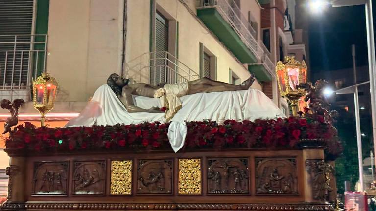 La Soledad pone el broche final a un profundo Viernes Santo de pasión