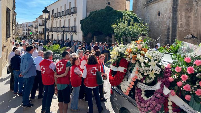 El pueblo de Baeza despide a Leocadio Marín