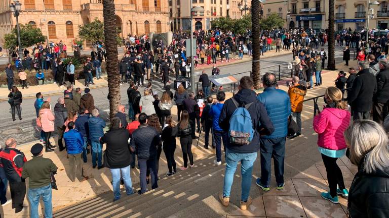 Más de 1.000 personas en la “Marcha Fúnebre” por Linares