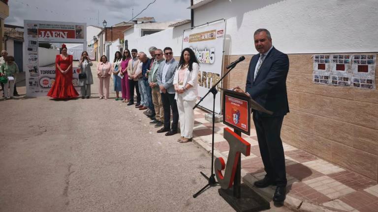 Torrequebradilla inaugura la calle Diario JAÉN Presidente Eleuterio Muñoz