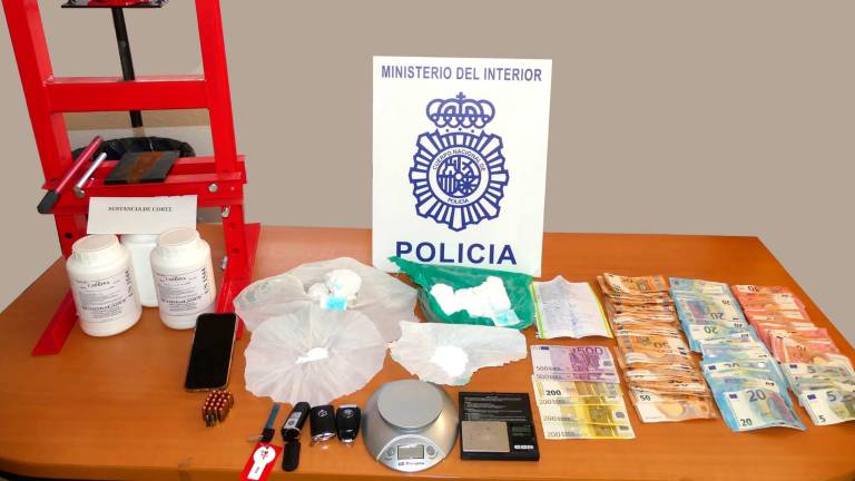 La Policía Nacional desarticula un servicio de “telecoca” en Linares