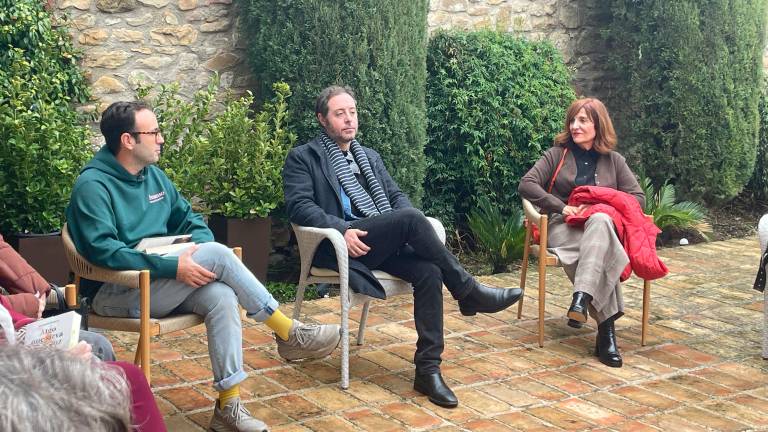 El retiro literario “Un remanso” reúne en Baeza a Fernando Navarro y Elvira Lindo