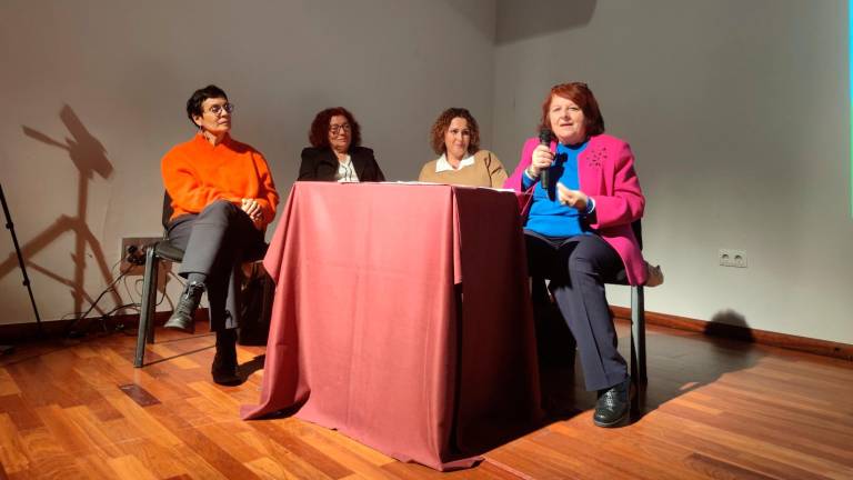 Mineral de la taranta y piedras lunares se funden en Linares