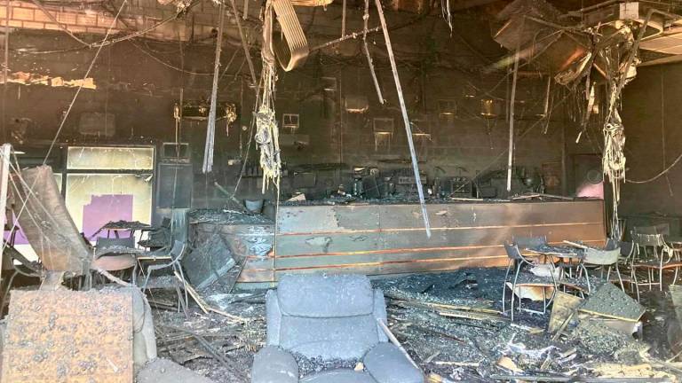 Un incendio calcina por completo un restaurante en Beas de Segura