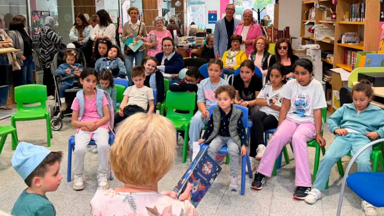 Bailén celebra un año más la iniciativa “Abuelo, cuéntame un cuento”
