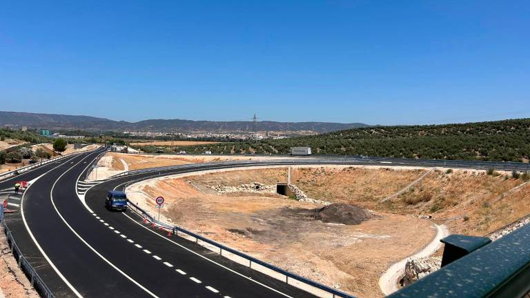 Nueva infraestructura vial en la provincia: abre al tráfico el enlace de la A-305 con la A-311