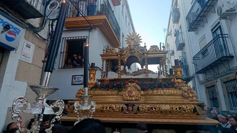 Los mejores momentos de la tarde del Viernes Santo, en la fotogalería de Diario JAÉN