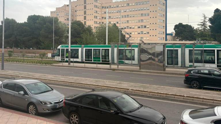 El tranvía recorre la ciudad para continuar con las pruebas