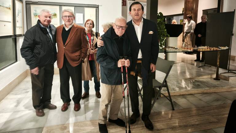 El arquitecto Alfonso Rodríguez muestra su obra “Trazos de sal y piedra”