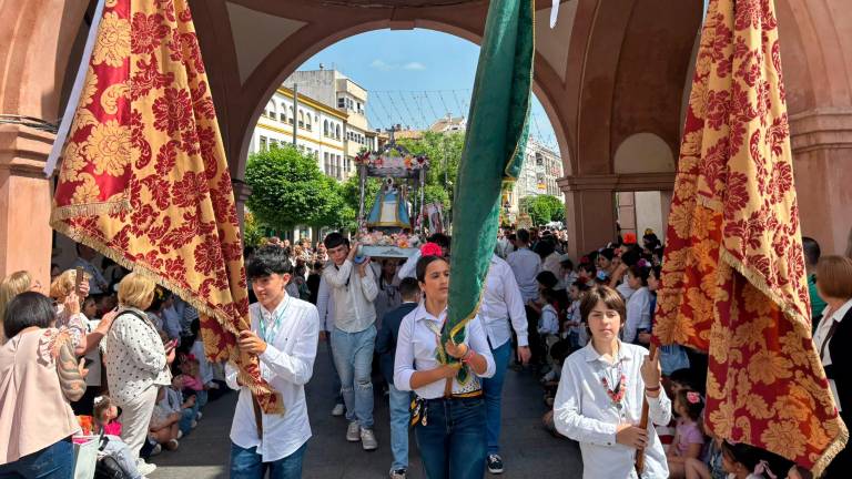 Devoción infinita hacia La Morenita desde la juventud andujareña