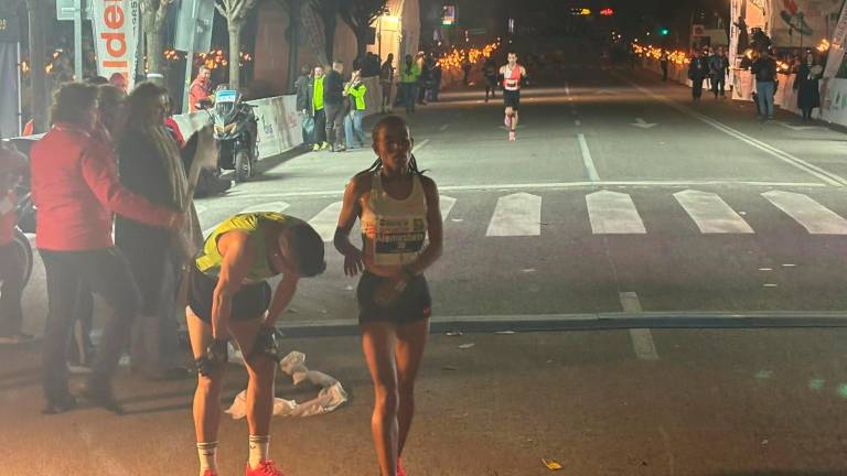 Fotogalería: La noche en la que Jaén ardió y corrió al unísono por la San Antón