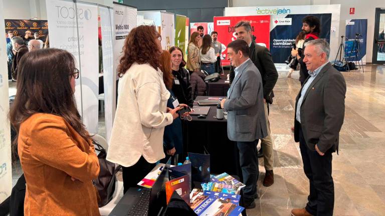 Grandes oportunidades en la Feria de Empleo de Cruz Roja