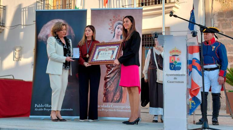 Guarromán honra a Olavide, la Inmaculada Concepción y Rosa María Rodríguez