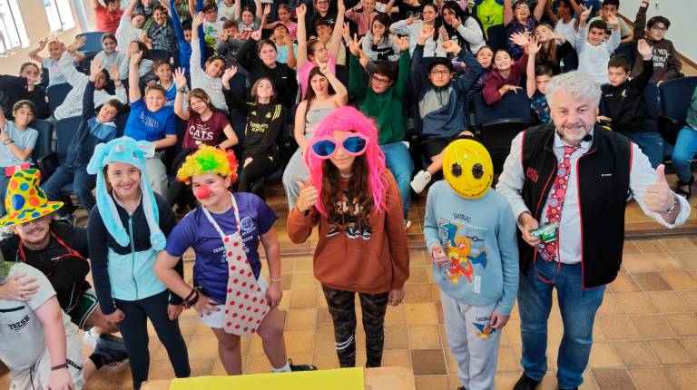 <i>Los chavales del Colegio Manuel Andújar se lo pasaron en grande disfrazándose para descubrir que, definitivamente, sin vergüenza se pasa muchísimo mejor.</i>
