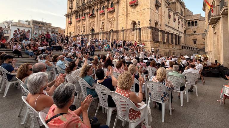 <i>Concierto ofrecido el viernes por la Banda Municipal de Música, en el marco de la programación de la Feria de la Virgen de la Capilla. / A. I. Bravo / Diario JAÉN. </i>