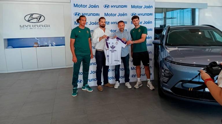 <i>Yanis, Jesús Chica, Juan Gambero y Nacho Castillo. / Gilberto Moreno / Diario JAÉN. </i>