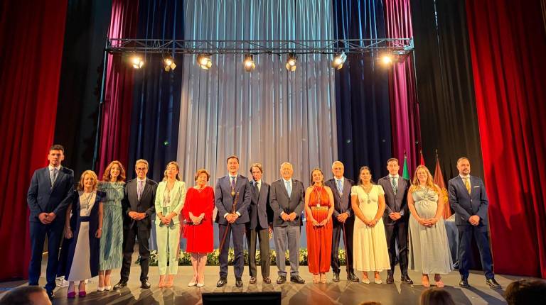 La Carolina distingue a José María Aznar como Intendente de Honor