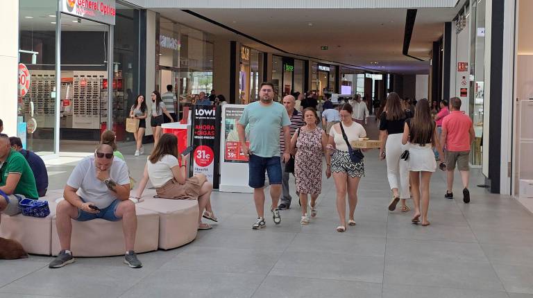<i>Galería del Jaén Plaza en una imagen de archivo. / Diario JAÉN.</i>